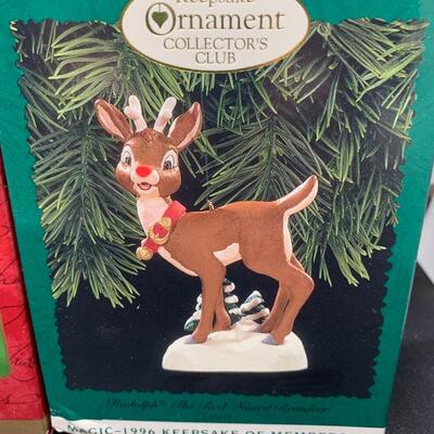 5 Hallmark Keepsake Ornaments - Christmas ðŸŽ„ ðŸŽ… ðŸ¤¶ Themed