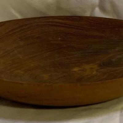 2 Wood ðŸªµ Bowls 6â€ approx & Decorative Tin 9â€ approx