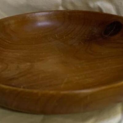 2 Wood ðŸªµ Bowls 6â€ approx & Decorative Tin 9â€ approx