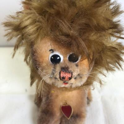 Special little Lion preloved 4" with heart tag