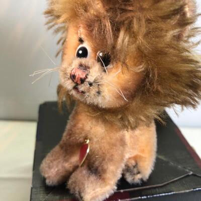 Special little Lion preloved 4" with heart tag