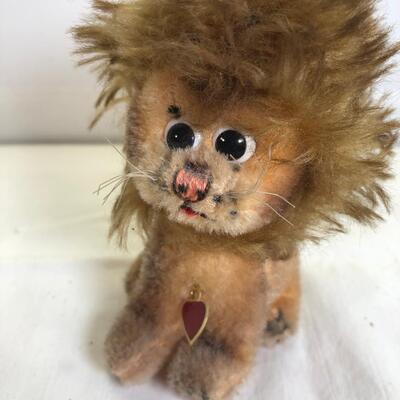 Special little Lion preloved 4" with heart tag