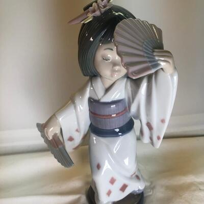 1995 Lladro  6230 Japanese Fan Dancer with Box