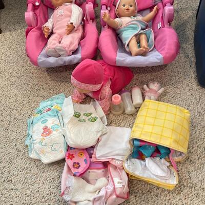 B95-Baby doll lot with accessories