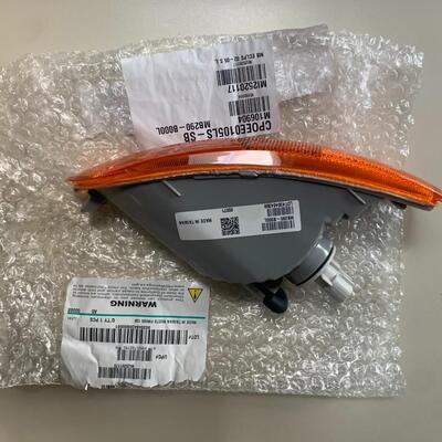 2002-2005 Eclipse bumper lights