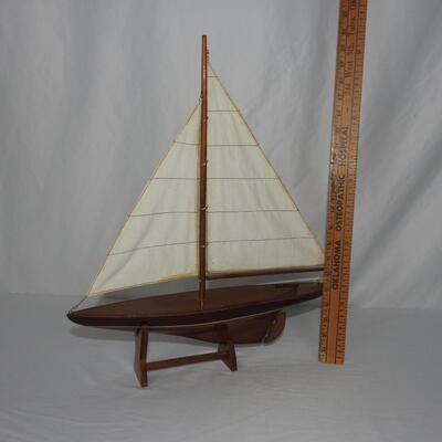 Model sailboat