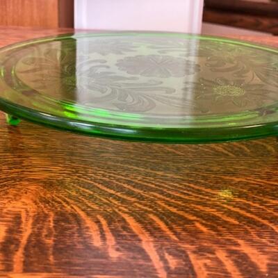 Vintage Green Jeannette Glass Footed Cake Plate 10