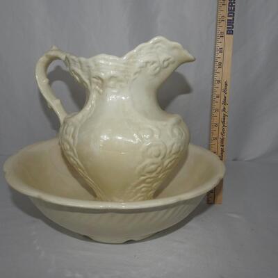 Wash bowl and pitcher