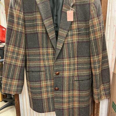 https://www.ebay.com/itm/125415676393	LA9005 Ralph Lauren Suit Jacket size 6		Auction
