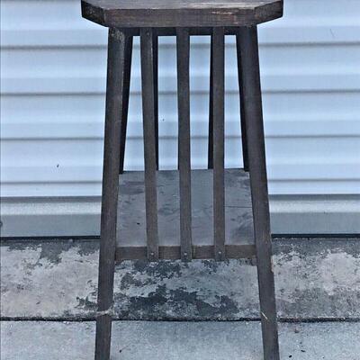 https://www.ebay.com/itm/125424849371	JF7010 Small Dark Wooden Stool LOCAL PICKUP		BIN	19.99
