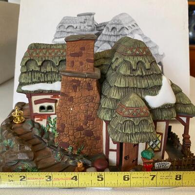 Department 56 ~ Crooked Fence Cottage