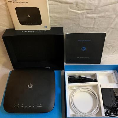 AT&T Wireless ðŸ“² Internet 4G LTE Home Base WiFi Router (IFWA-40)