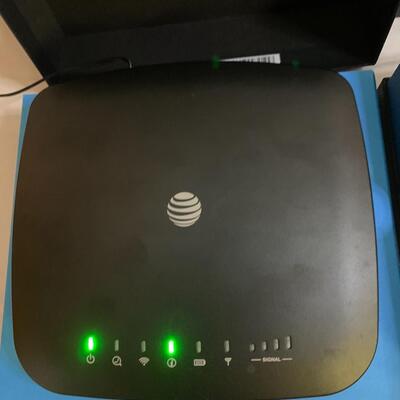 AT&T Wireless ðŸ“² Internet 4G LTE Home Base WiFi Router (IFWA-40)