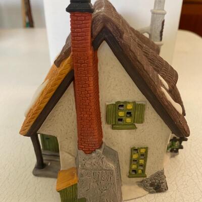 Department 56~ Oliver Twist~ Maylie Cottage