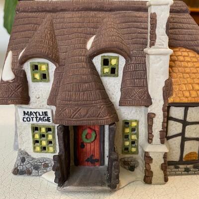 Department 56~ Oliver Twist~ Maylie Cottage