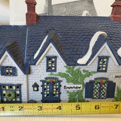 Department 56~ Oliver Twistâ€ BROWNLOW HOUSEâ€