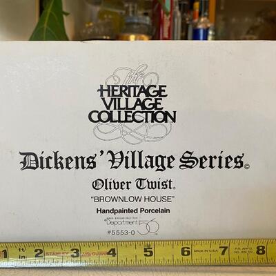 Department 56~ Oliver Twistâ€ BROWNLOW HOUSEâ€