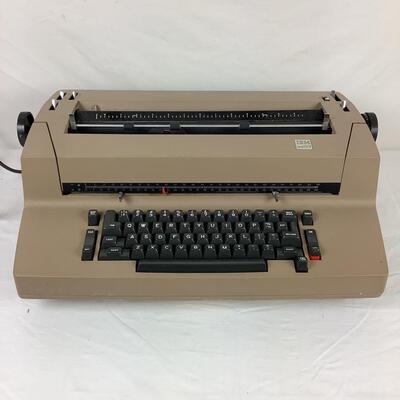 5190 IBM Correcting Selectric II Typewriter