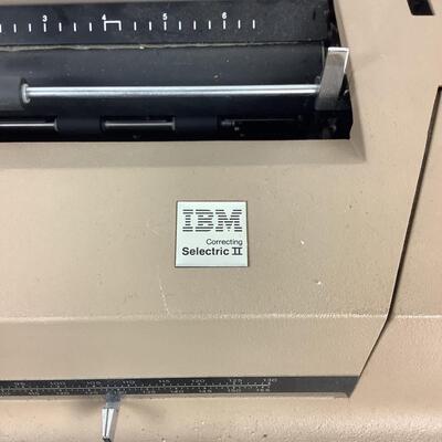 5190 IBM Correcting Selectric II Typewriter