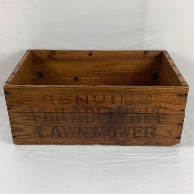 5211 Antique Philadelphia Style LB 14" Lawn Mower Shipping Crate