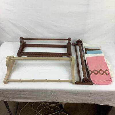 5189 Towel Bars w/Vintage Hand Embroidered Wash Cloths
