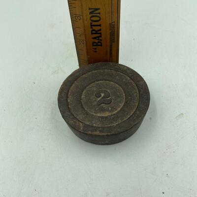 Antique scale platform weight