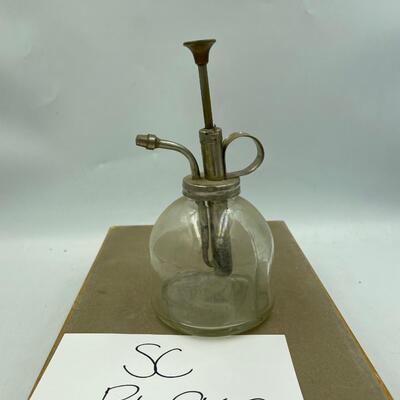 Glass oil lube squirt can