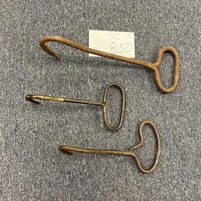 Vtg hay hooks