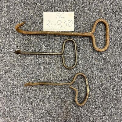 Vtg hay hooks