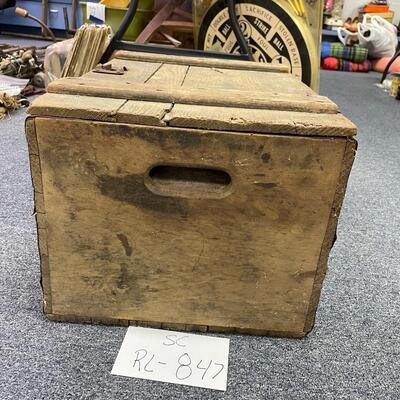 Goetz Co. Wooden storage box