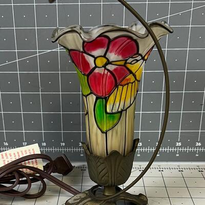 Tiffany Style Dragon Fly Stain Glass Lamp