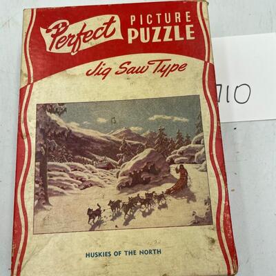 Set of 3 vintage puzzles