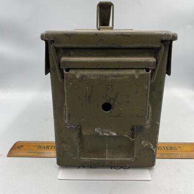 Vintage military ammo box N335