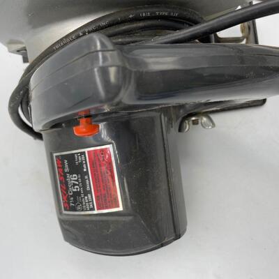 Skilsaw 71/4â€circular saw