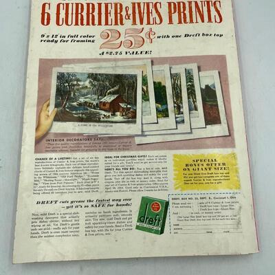 Set of 2 magazines