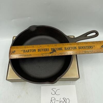 2 small cast iron skillits