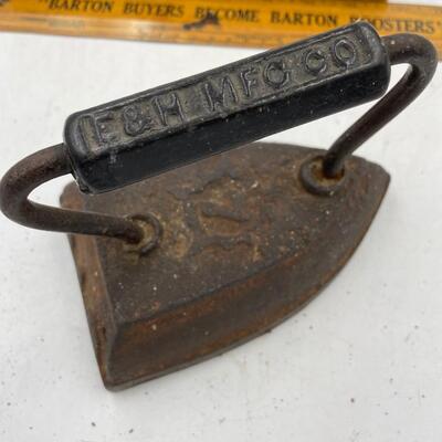E&H mfg co. Sad iron