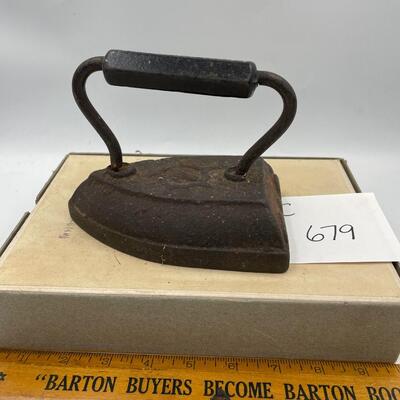 E&H mfg co. Sad iron