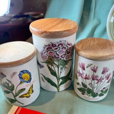 Fritz and Flyod orchid Candle holders, Shell dishes, Lenox candles