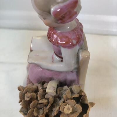 Vinatge Figurines and 2 mirror stands