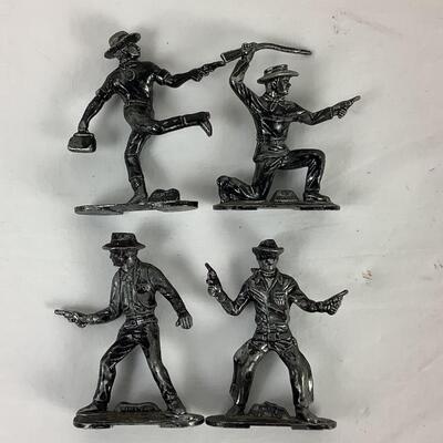 5218 Indians & Cowboys True Life-Me of the West Series Metal Miniatures & Other Vintage Items