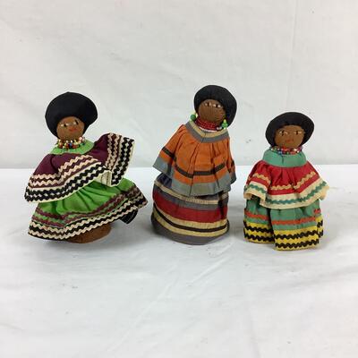 5222 Three Vintage Seminole Indian Dolls