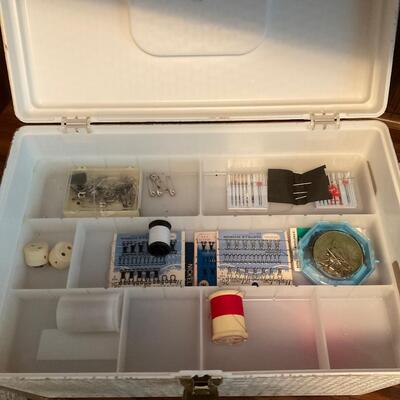 Plastic sewing case