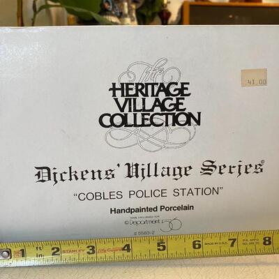 Department 56 ~ COBLES  POLICE STATION ~ 1825