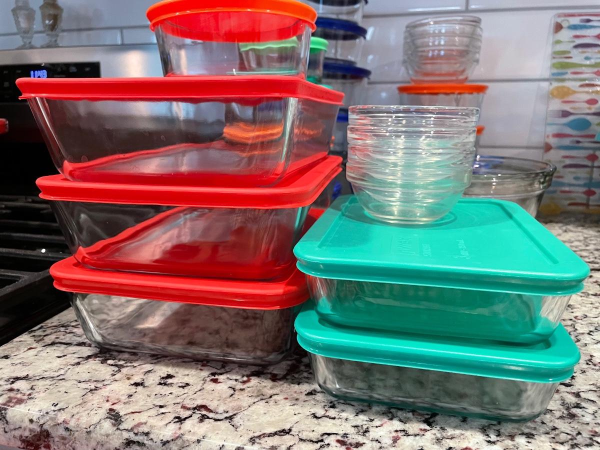 Misc Pyrex glass ramekins and storage bowls with lids