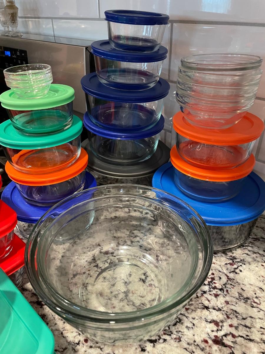 Misc Pyrex glass ramekins and storage bowls with lids