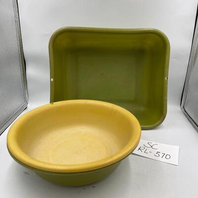 Rubbermaid tub and two bowls