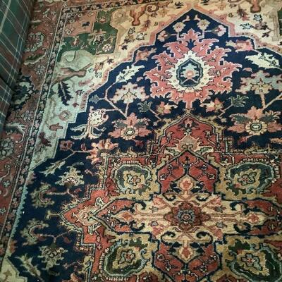 Hand-knotted Wool pile rug from India