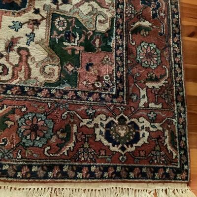 Hand-knotted Wool pile rug from India