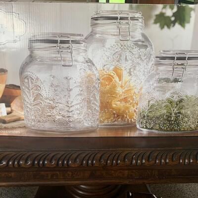 Set of 3 glass canisters - New in box